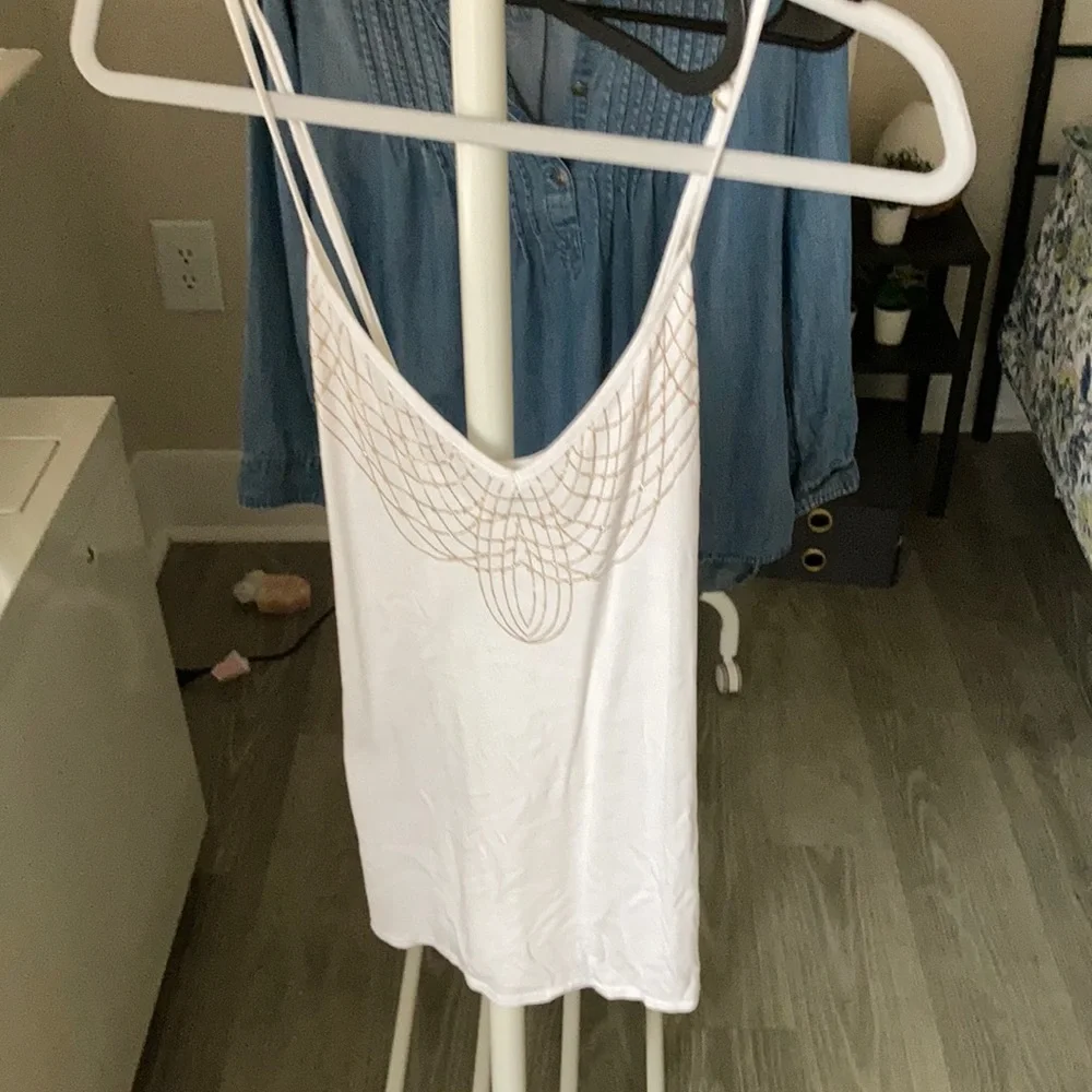 Halter top - Picture 1 of 1